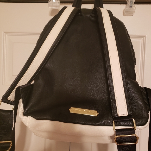 Bestsy Johnson bookbag - Picture 1 of 2